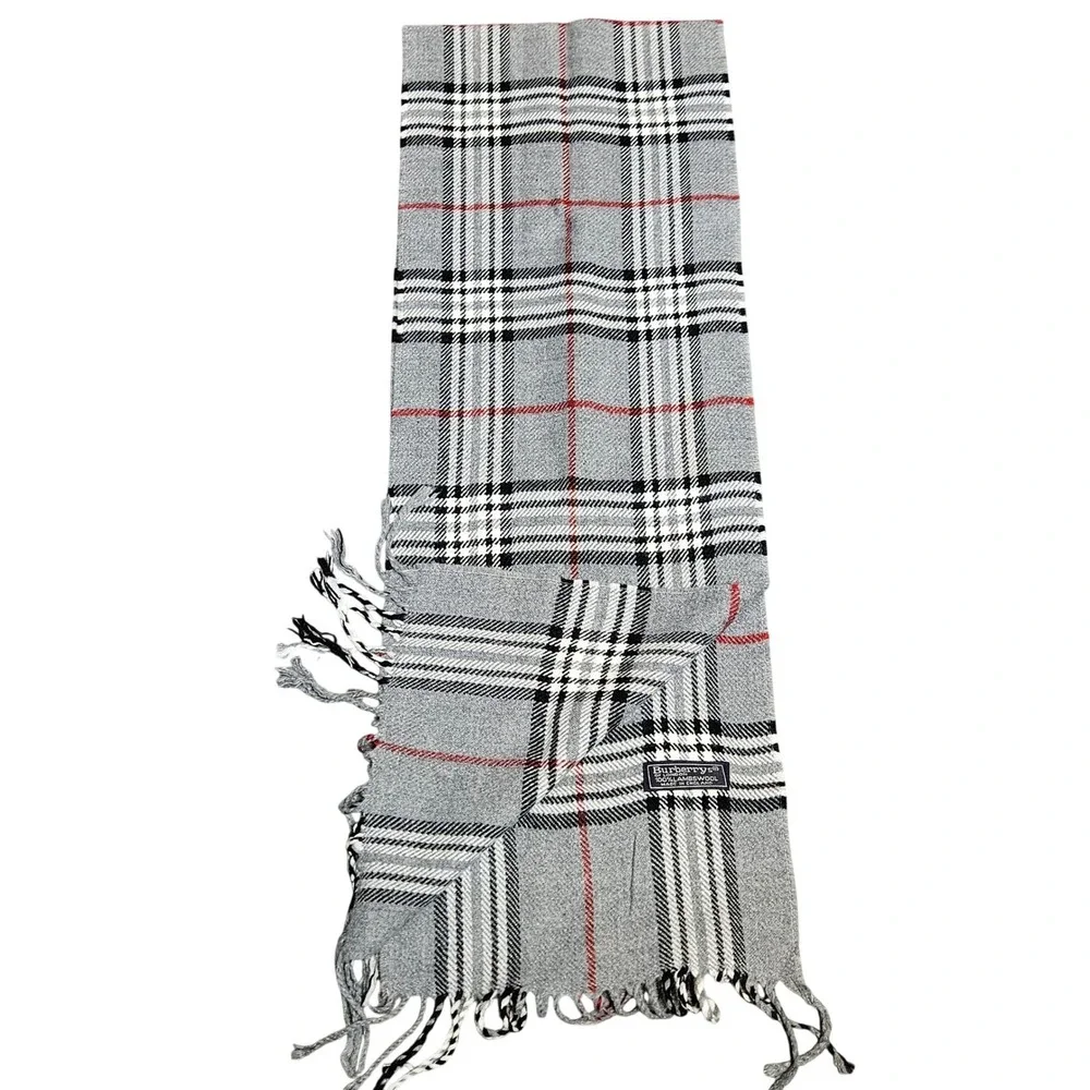 Vintage Burberrys of London Scarf 100% Lambswool Grey Nova Check Plaid Scotland‎
